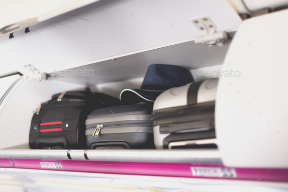 Hand luggage sales compartment